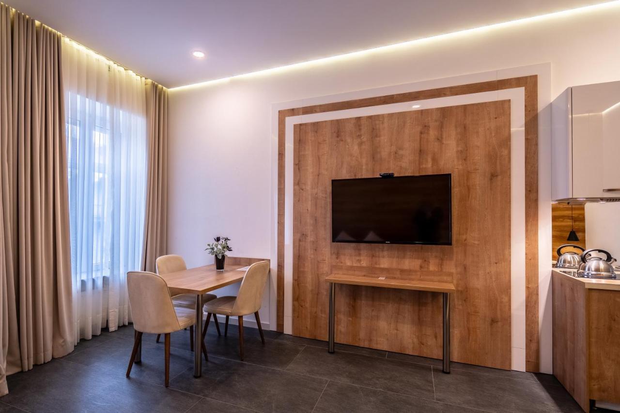 5 Star Apart Hotel Tbilisi Exteriör bild